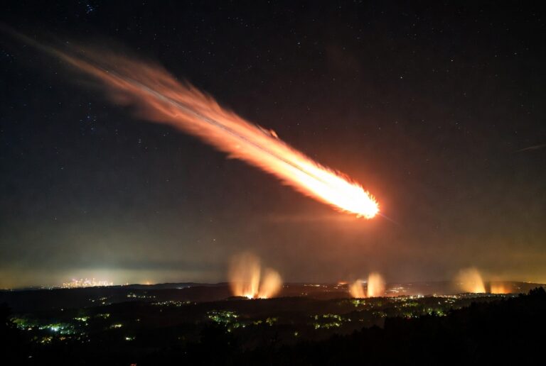 Meteor Travelling at 75,000 mph Triggers Sonic Booms Across New England